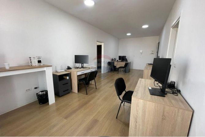 Ambient biznesi me qera 3+1 ne Tirane - 800 Euro