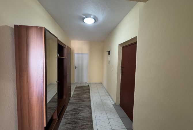 Shtepi me qera 2+1 ne Tirane - 550 Euro