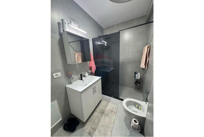 Shtepi me qera 2+1 ne Tirane - 500 Euro