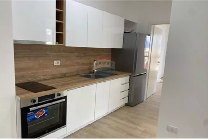 Shtepi me qera 2+1 ne Tirane - 600 Euro