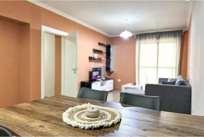 Shtepi me qera 2+1 ne Tirane - 600 Euro