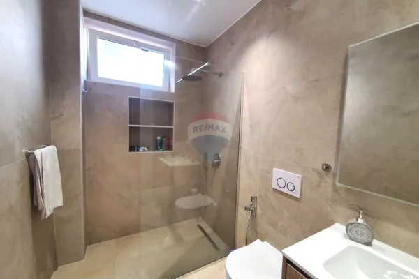 Shtepi me qera 2+1 ne Tirane - 850 Euro