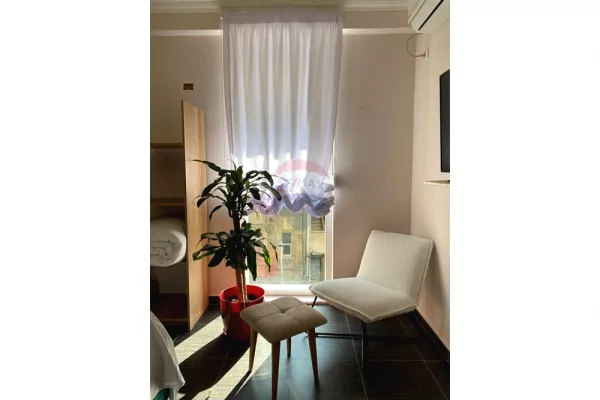 Shtepi me qera 2+1 ne Tirane - 850 Euro