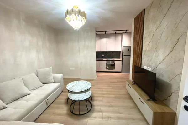 Shtepi me qera 2+1 ne Tirane - 550 Euro