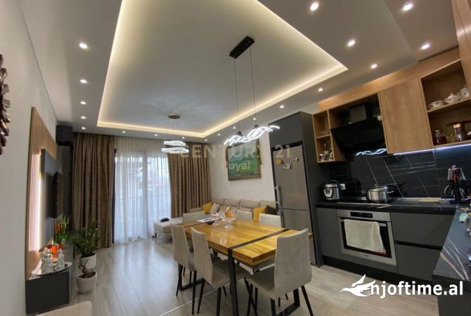 Shtepi ne shitje 2+1 ne Tirane - 182,000 Euro