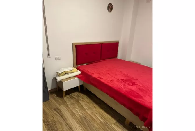 Shtepi me qera Apartament ne Tirane, 2+1, Mobilimi E mobiluar, Pagesa 700  Euro.