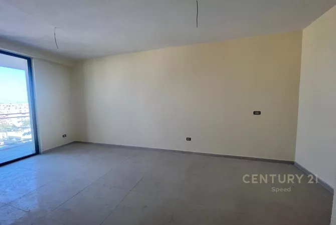 Ambient biznesi me qera 3+1 ne Tirane - 750 Euro