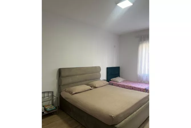 Shtepi me qera Apartament ne Tirane, 1+1, Mobilimi E mobiluar, Pagesa 550  Euro.