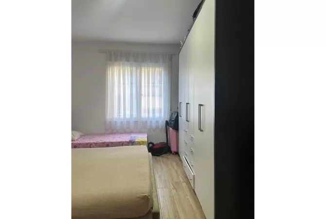 Shtepi me qera Apartament ne Tirane, 1+1, Mobilimi E mobiluar, Pagesa 550  Euro.