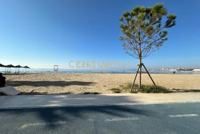 Ambient biznesi me qera 5+1 ne Durres - 3,350 Euro