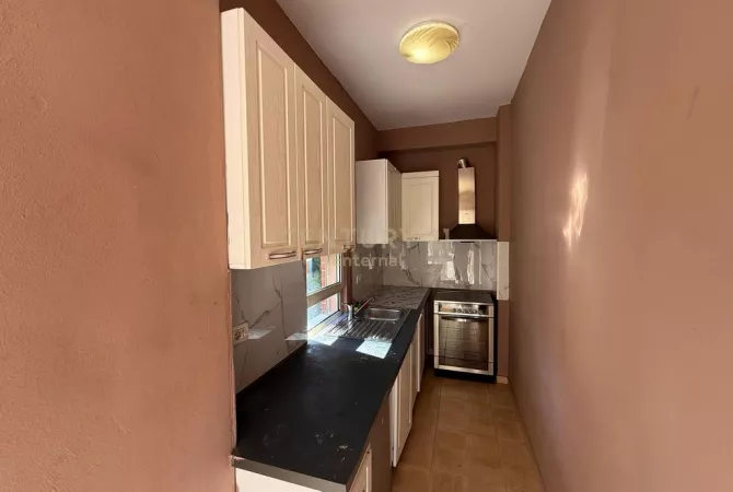 Shtepi me qera Apartament ne Tirane, 2+1, Mobilimi E mobiluar, Pagesa 650  Euro.