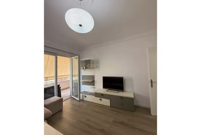 Shtepi me qera 1+1 ne Tirane - 650 Euro