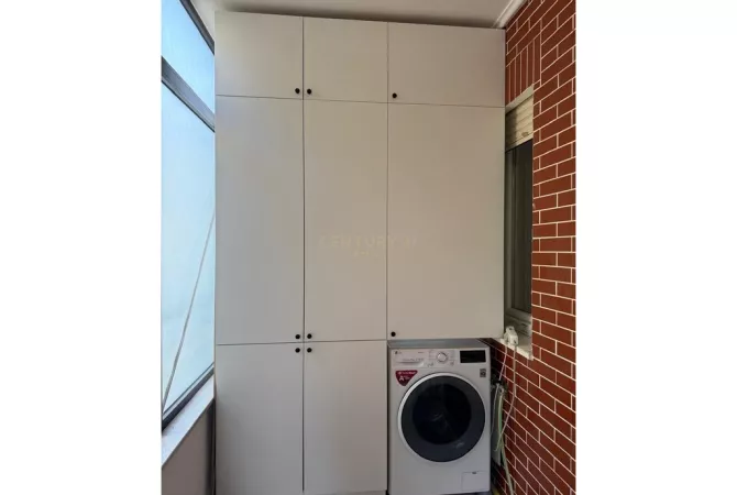 Shtepi me qera Apartament ne Tirane, 1+1, Mobilimi E mobiluar, Pagesa 650  Euro.