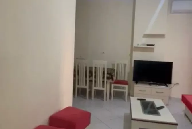 Shtepi me qera 1+1 ne Tirane - 35,000 Leke