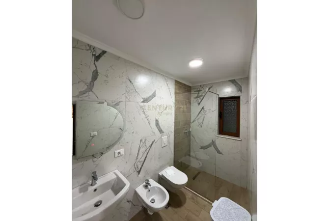 Shtepi me qera Apartament ne Tirane, 1+1, Mobilimi E mobiluar, Pagesa 450  Euro.