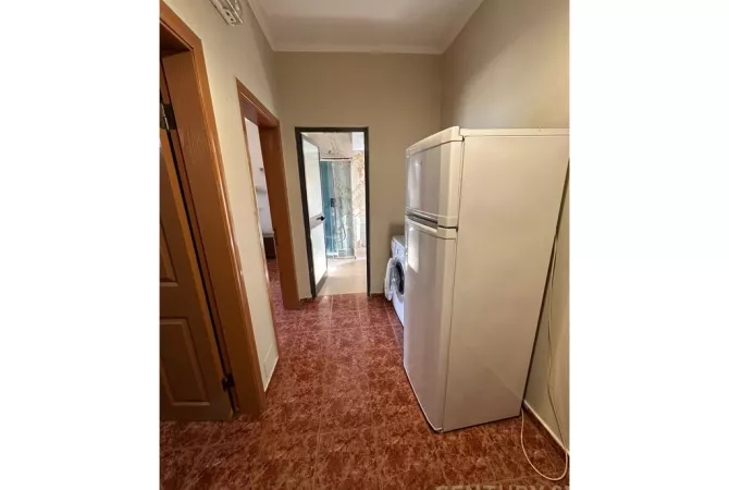 Shtepi me qera Apartament ne Tirane, 1+1, Mobilimi E mobiluar, Pagesa 450  Euro.