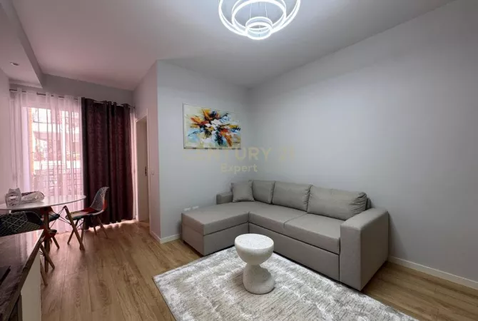 Shtepi me qera 1+1 ne Tirane - 430 Euro