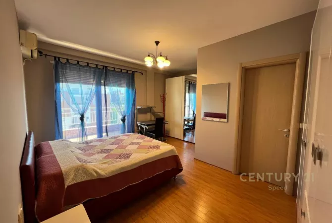 Shtepi me qera 2+1 ne Tirane - 600 Euro