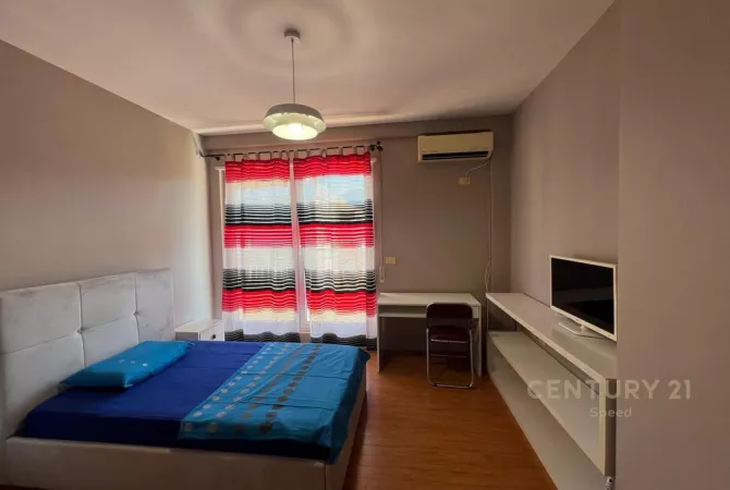 Shtepi me qera Apartament ne Tirane, 2+1, Mobilimi E mobiluar, Pagesa 600  Euro.