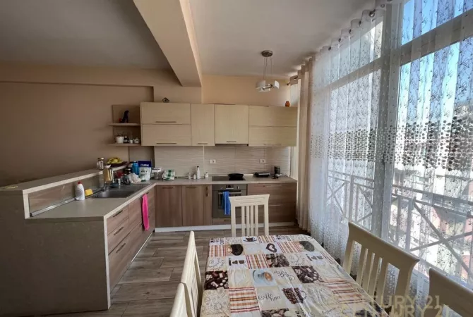 Shtepi me qera 1+1 ne Tirane - 550 Euro