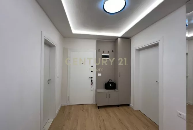 Shtepi me qera Apartament ne Tirane, 2+1, Mobilimi E mobiluar, Pagesa 700  Euro.