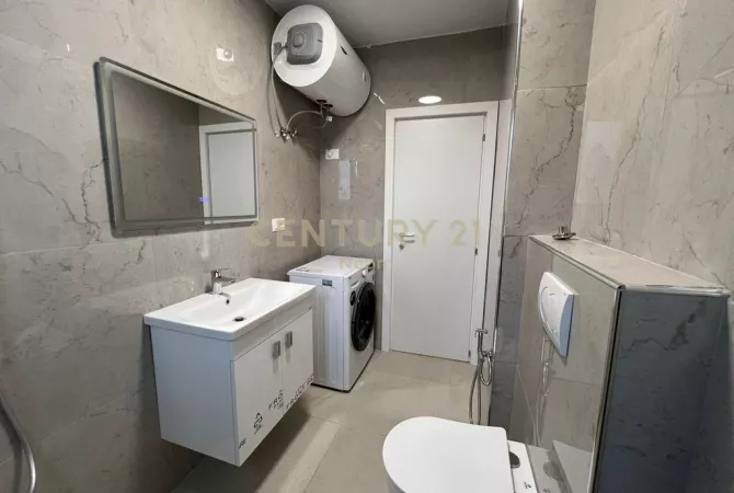 Shtepi me qera Apartament ne Tirane, 2+1, Mobilimi E mobiluar, Pagesa 700  Euro.