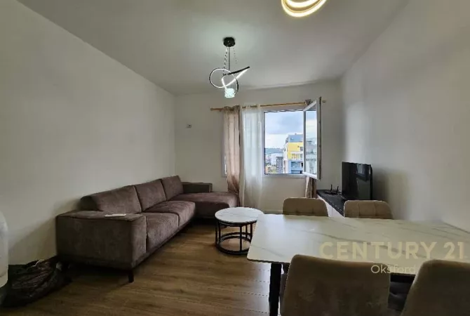 Shtepi me qera 3+1 ne Tirane - 700 Euro