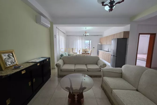 Shtepi me qera Apartament ne Tirane, 2+1, Mobilimi E mobiluar, Pagesa 600  Euro.