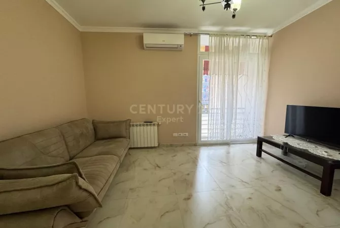 Shtepi me qera 2+1 ne Tirane - 550 Euro