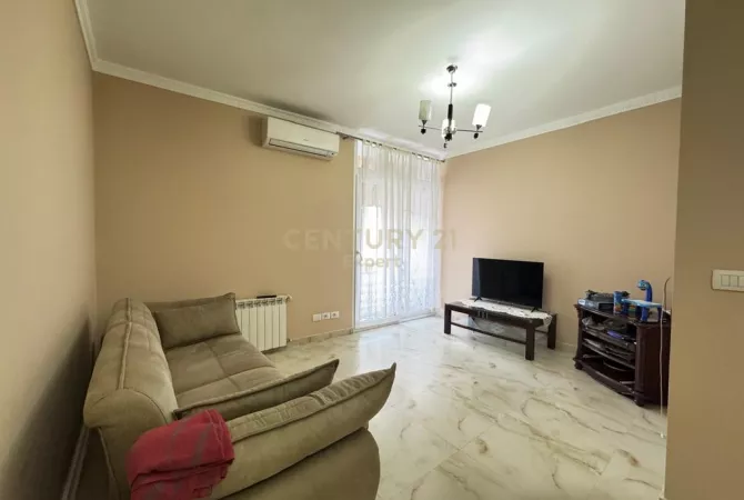 Shtepi me qera 2+1 ne Tirane - 550 Euro