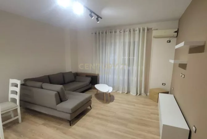 Shtepi me qera 1+1 ne Tirane - 550 Euro
