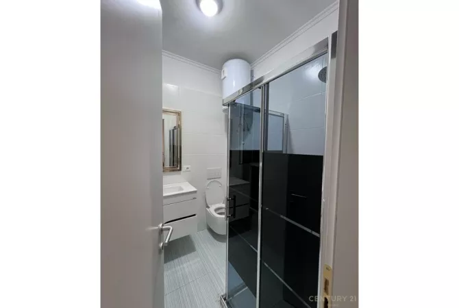 Shtepi me qera Apartament ne Tirane, 2+1, Mobilimi E mobiluar, Pagesa 700  Euro.