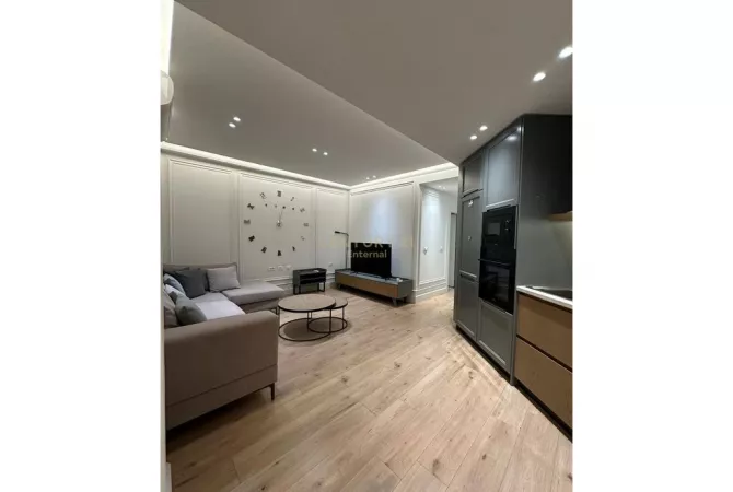 Shtepi me qera 2+1 ne Tirane - 900 Euro