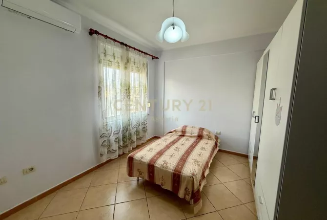 Shtepi me qera Apartament ne Tirane, 2+1, Mobilimi E mobiluar, Pagesa 800  Euro.