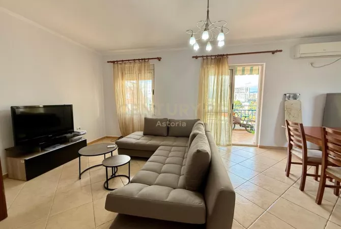 Shtepi me qera 2+1 ne Tirane - 800 Euro