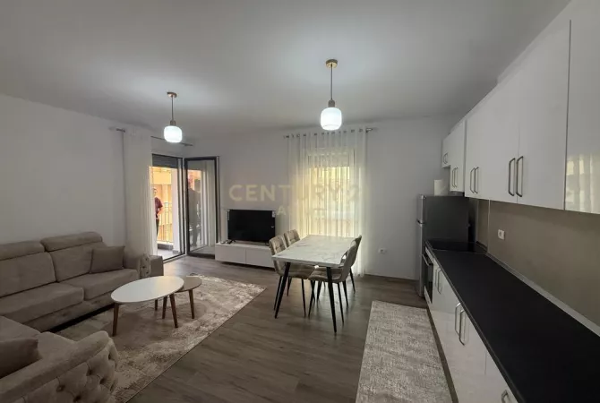 Shtepi me qera 1+1 ne Tirane - 600 Euro