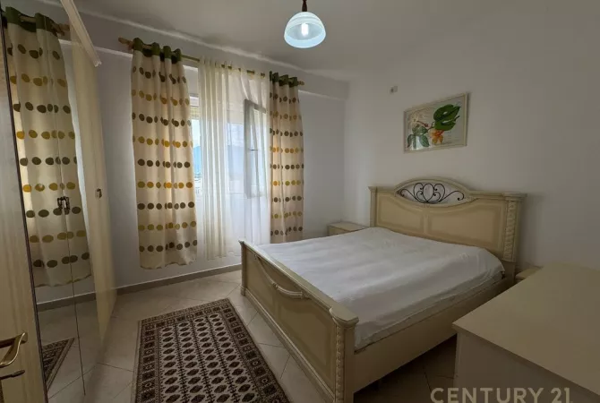 Shtepi me qera 2+1 ne Tirane - 750 Euro