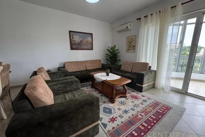 Shtepi me qera 2+1 ne Tirane - 750 Euro