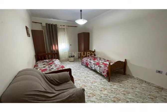 Shtepi me qera Apartament ne Tirane, 2+1, Mobilimi E mobiluar, Pagesa 800  Euro.