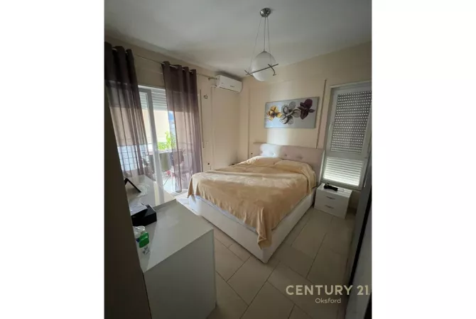 Shtepi ne shitje Apartament ne Tirane, 2+1, Mobilimi E mobiluar, Pagesa 185,000  Euro.