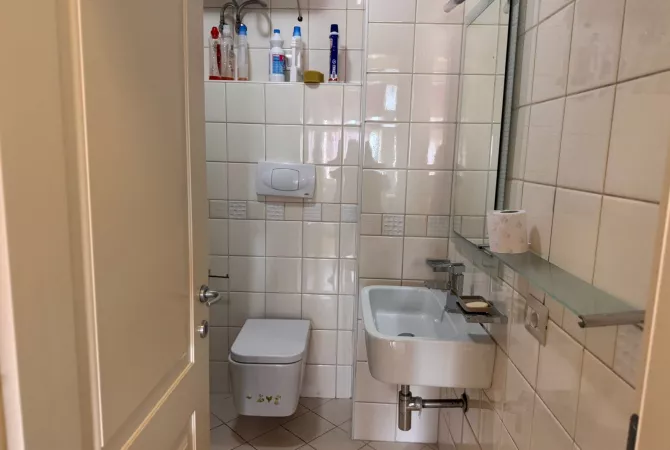 Shtepi me qera Apartament ne Tirane, 2+1, Mobilimi E mobiluar, Pagesa 60,000  Leke.