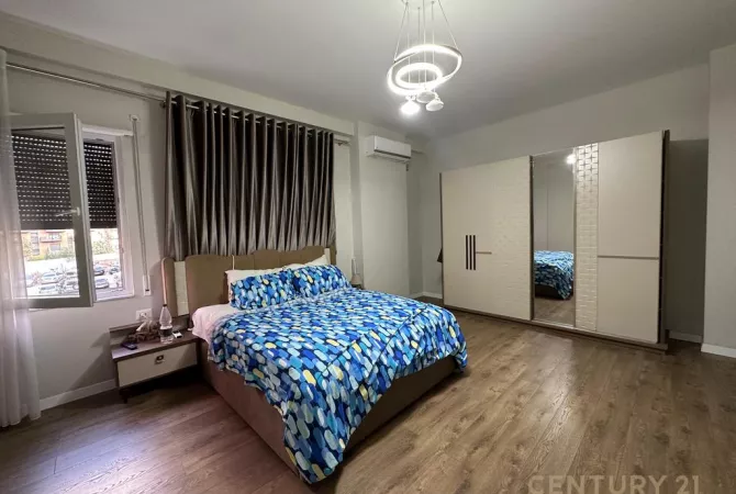 Shtepi me qera Apartament ne Tirane, 2+1, Mobilimi E mobiluar, Pagesa 1,000  Euro.