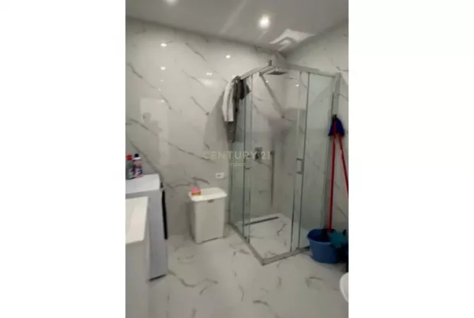 Shtepi me qera Apartament ne Tirane, 1+1, Mobilimi E mobiluar, Pagesa 500  Euro.