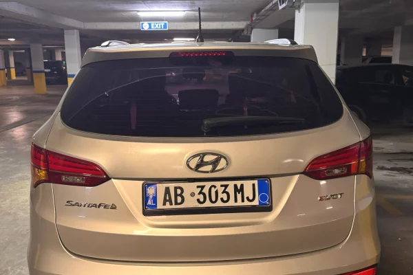 Makina ne shitje ne Tirane, Hyundai, 2012 Diesel,Kambio Automatik Pagesa 950,000  Leke.