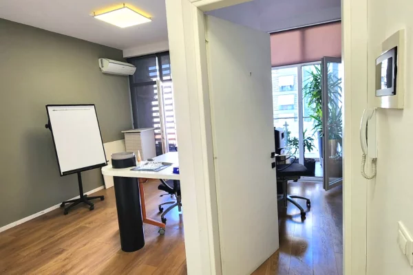 ZYRE E INVESTUAR PER QIRA TE KOMUNA E PARISIT 