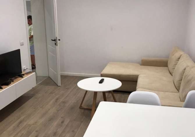 Shtepi me qera 2+1 ne Tirane - 450 Euro