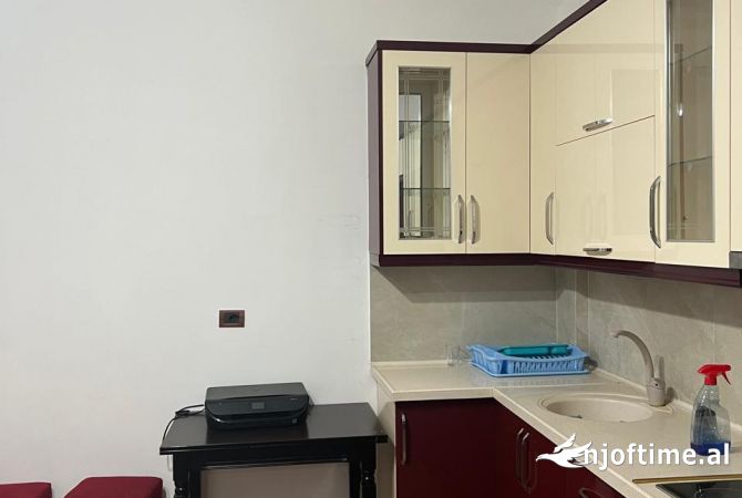 Shtepi me qera 2+1 ne Tirane - 500 Euro