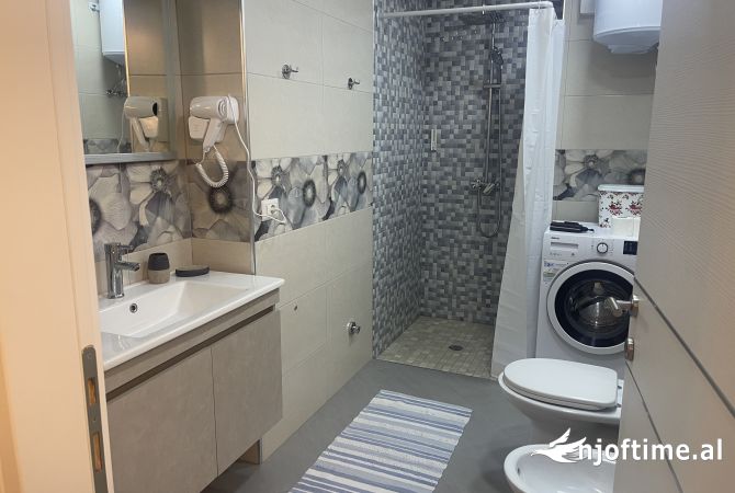 Shtepi me qera 2+1 ne Tirane - 950 Euro