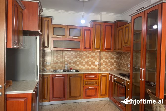Shtepi ne shitje 1+1 ne Tirane - 94,900 Euro
