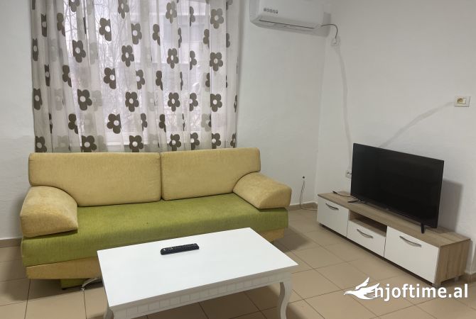 Shtepi me qera 1+1 ne Tirane - 40,000 Leke